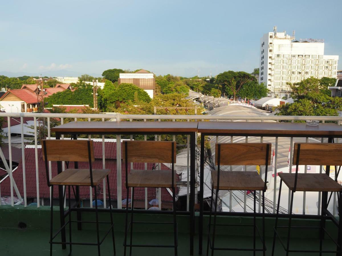 Apartmán Boonnark Bed Night Bazaar No Car Parking Čiang Mai Exteriér fotografie